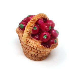 Basket of fruit/Kurv fuld af frugter