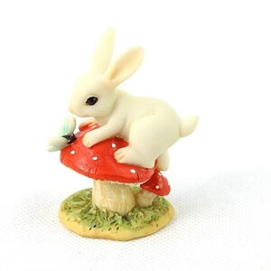 Billede af Bunny on Toadstool, Kanin på fluesvamp fra Fiddlehead Fairy Gardens