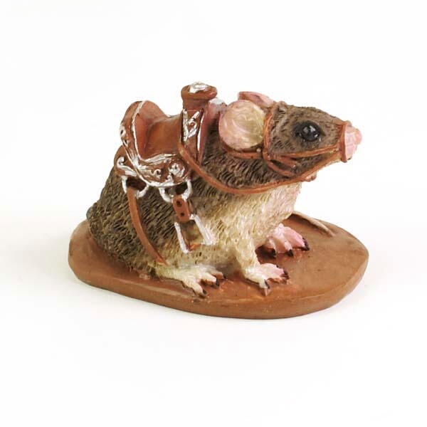 Billede af Mog the Mouse with saddle fra Fiddlehead Fairy Garden